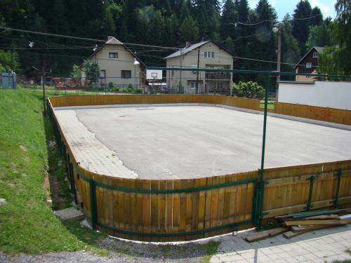 Hokejbalové ihrisko