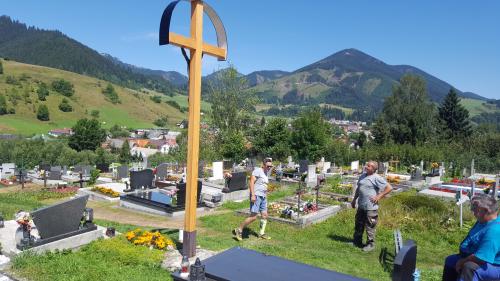 Kríž nižný cintorín - výmena