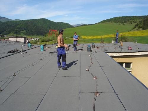 Oprava strechy budovy ZŠ